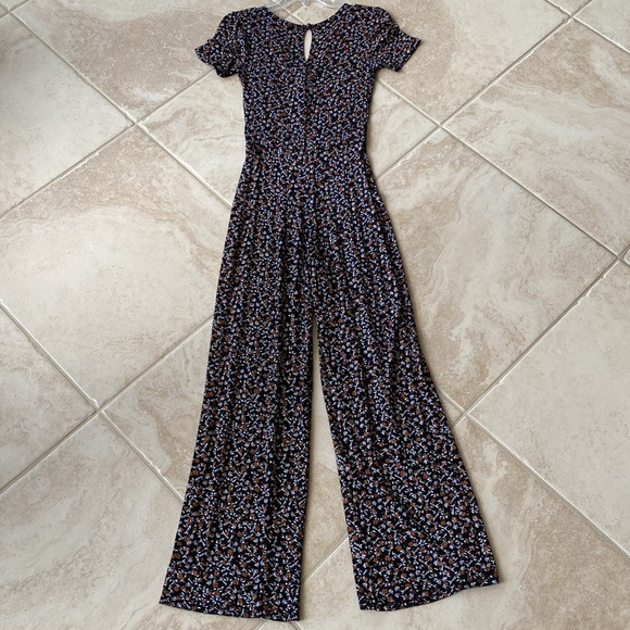 Miss Selfridge Floral Jumpsuit - Picture 4 of 5